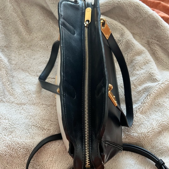 Black and cream Marc Jacobs crossbody. Great size, beautiful colors. - Picture 3 of 5